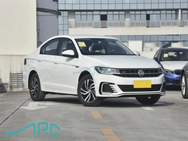 Volkswagen e-BORA 2019