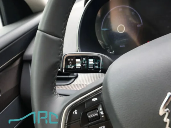 Hongqi E-QM5 2022, vehículo eléctrico de batería
