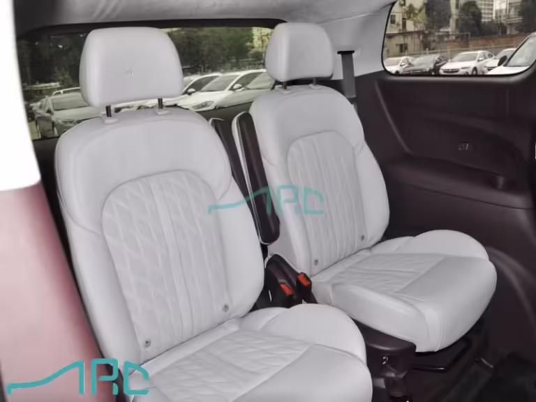 Mobil Buick GL8 tahun 2023