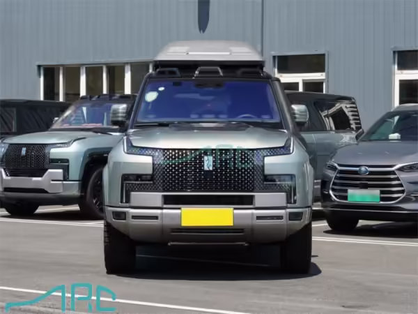 BYD U8 2024