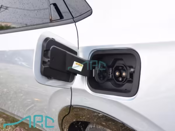 هوندا e 2024:NP2