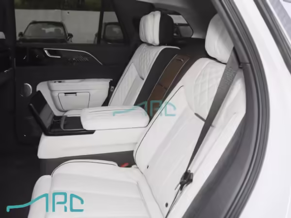 2024 Hongqi E-HS9