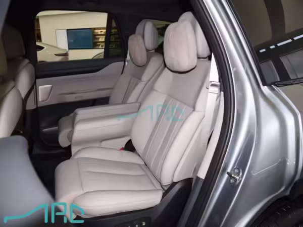 2024 NIO ES8