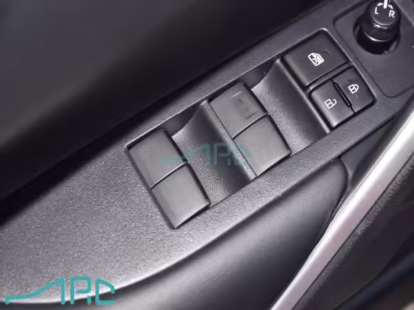TOYOTA COROLLA CROSS 2024
