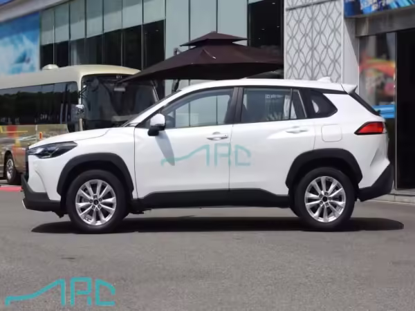 TOYOTA COROLLA CROSS 2024