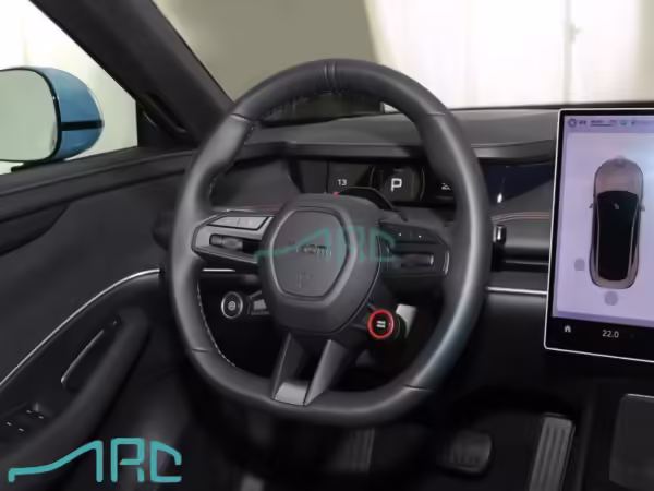 2024 XIAOMI SU7