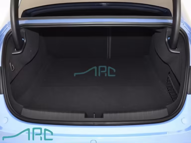 2024 XIAOMI SU7