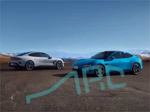 2024 XIAOMI SU7